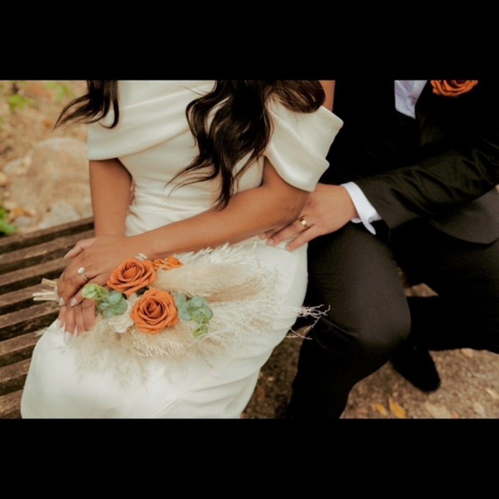 Custom simple modern wedding dress - Picture 2 of 5